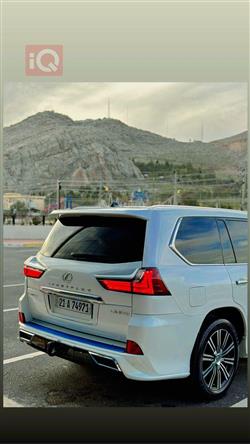 Lexus LX
